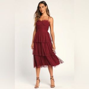 NWT Lulu’s, Medium, Sweetheart Style Burgundy Tiered Midi Dress